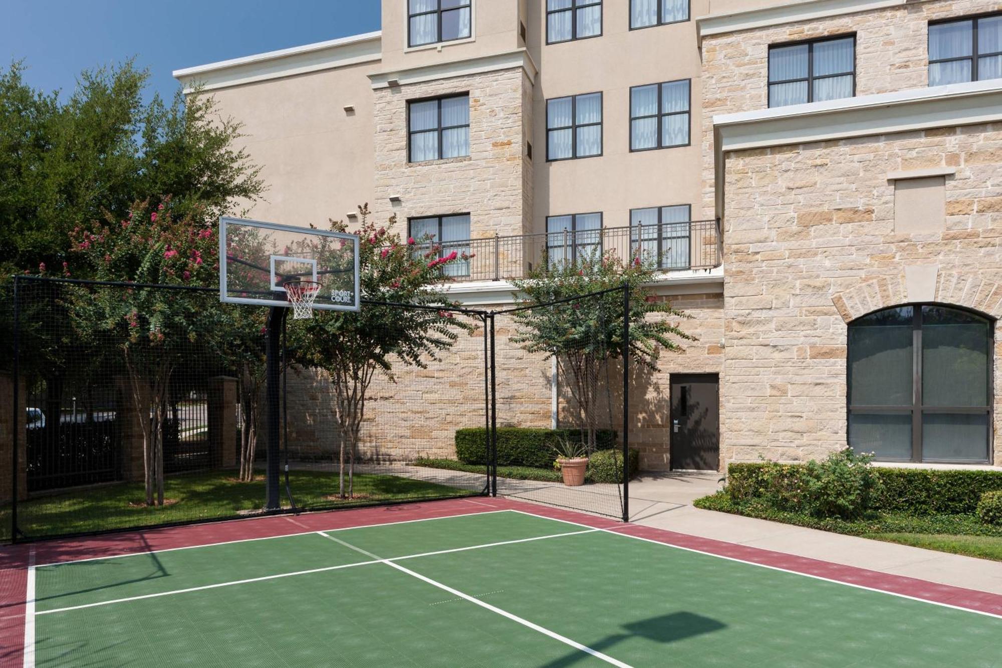 Residence Inn Fort Worth Cultural District Exterior photo