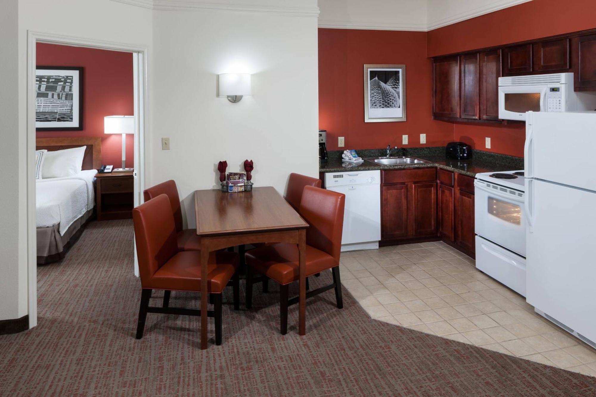 Residence Inn Fort Worth Cultural District Exterior photo